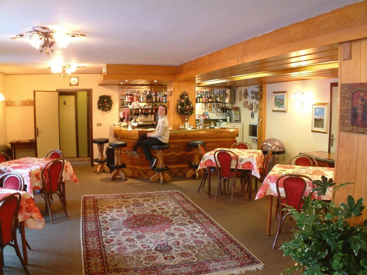 Hotel Europa Madonna di Campiglio Bagian luar foto