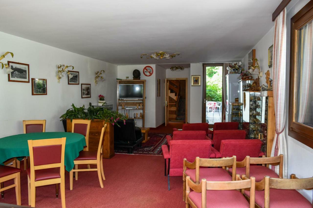 Hotel Europa Madonna di Campiglio Bagian luar foto